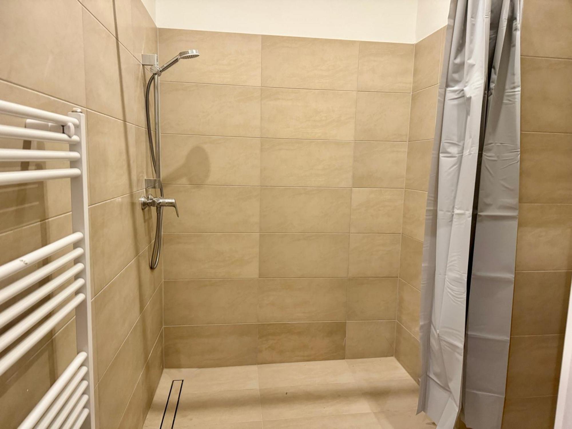 Spacious Apartment - 15 Min To Center Viena Exterior foto